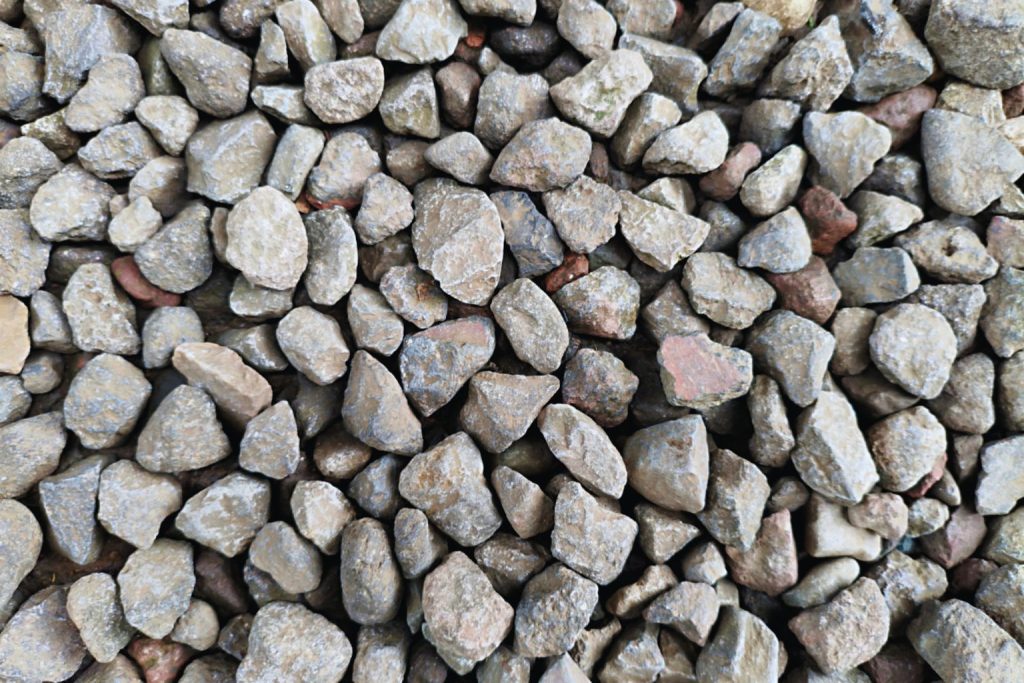 Beton, który nie sprawia problemów: jakie kruszywo do betonu wybrać?