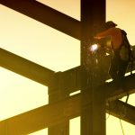 Produkcja konstrukcji stalowych – jakie elementy wpływają na termin realizacji?